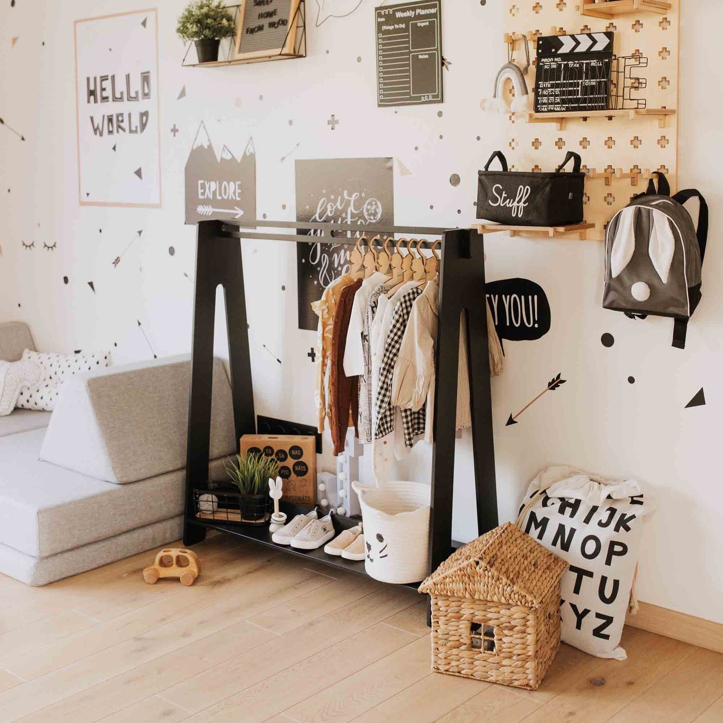 Kids' Clothing Rack