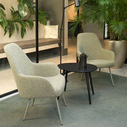 Workliving LoLa - Four-Leg Lounge Armchair - Mix and Match