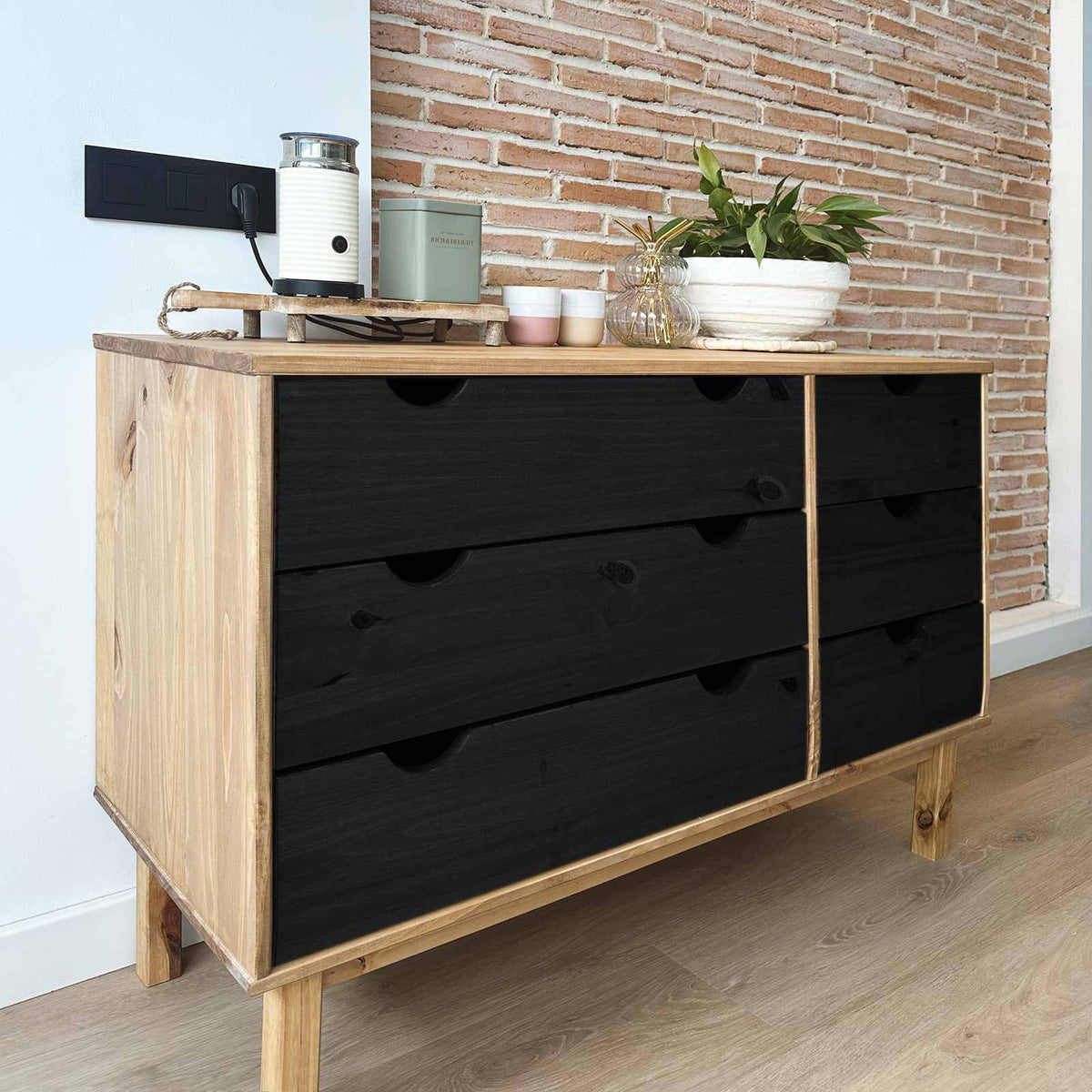 Kommode Otta 111X43X73,5 Cm Massivt Fyrretræ