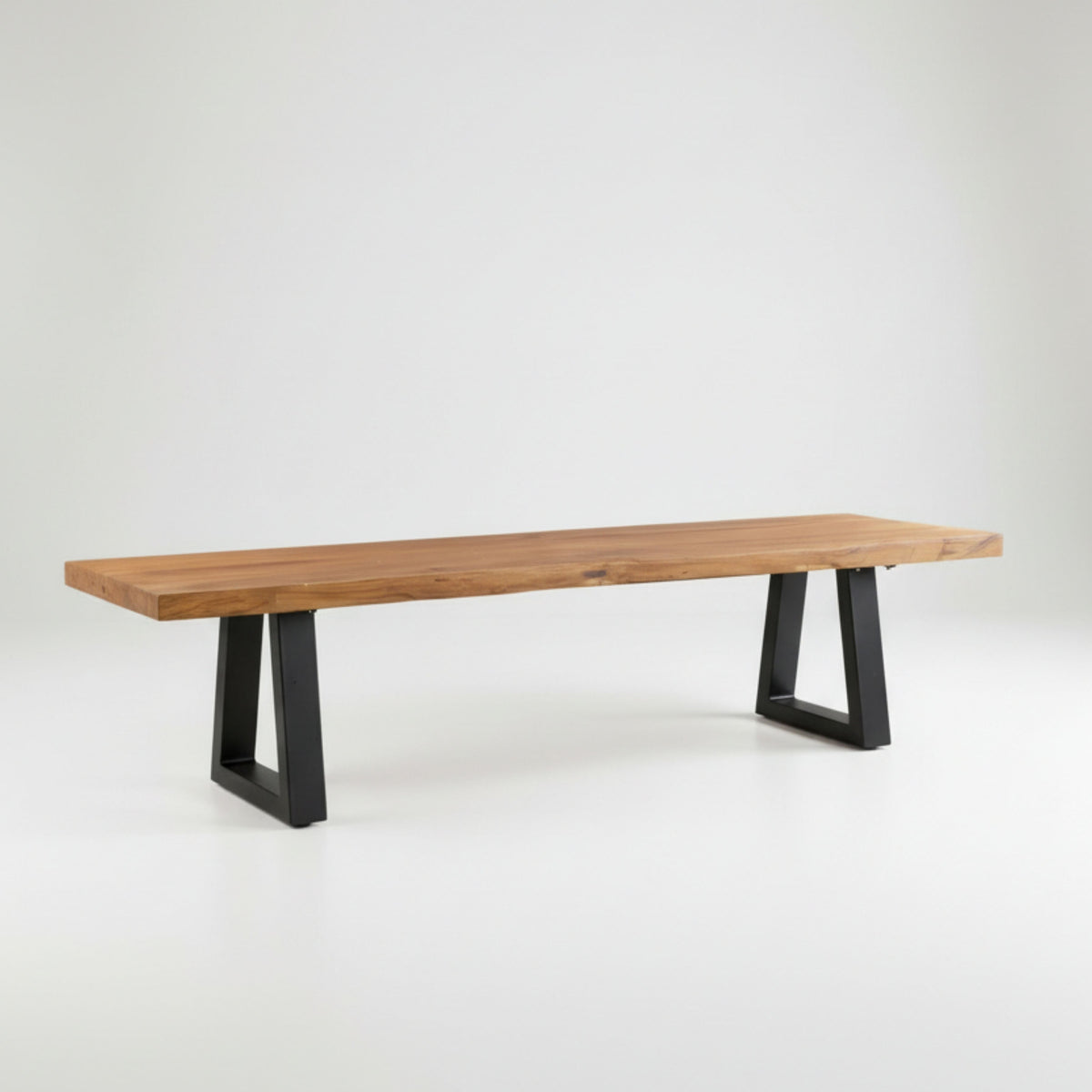 Bænk med jernben - natur - 220