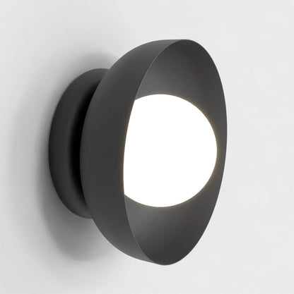 Ozzy wall lamp black