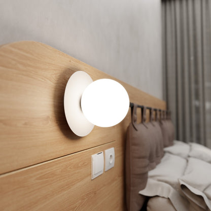 Minerva wall lamp white
