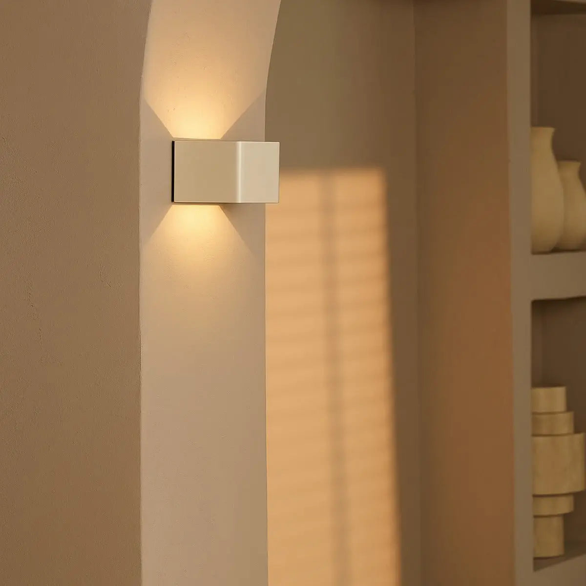 Tess Vanilla Rechargeable Wall Lamp | Motion sensor, 20 Light Modes & Remote Control-3