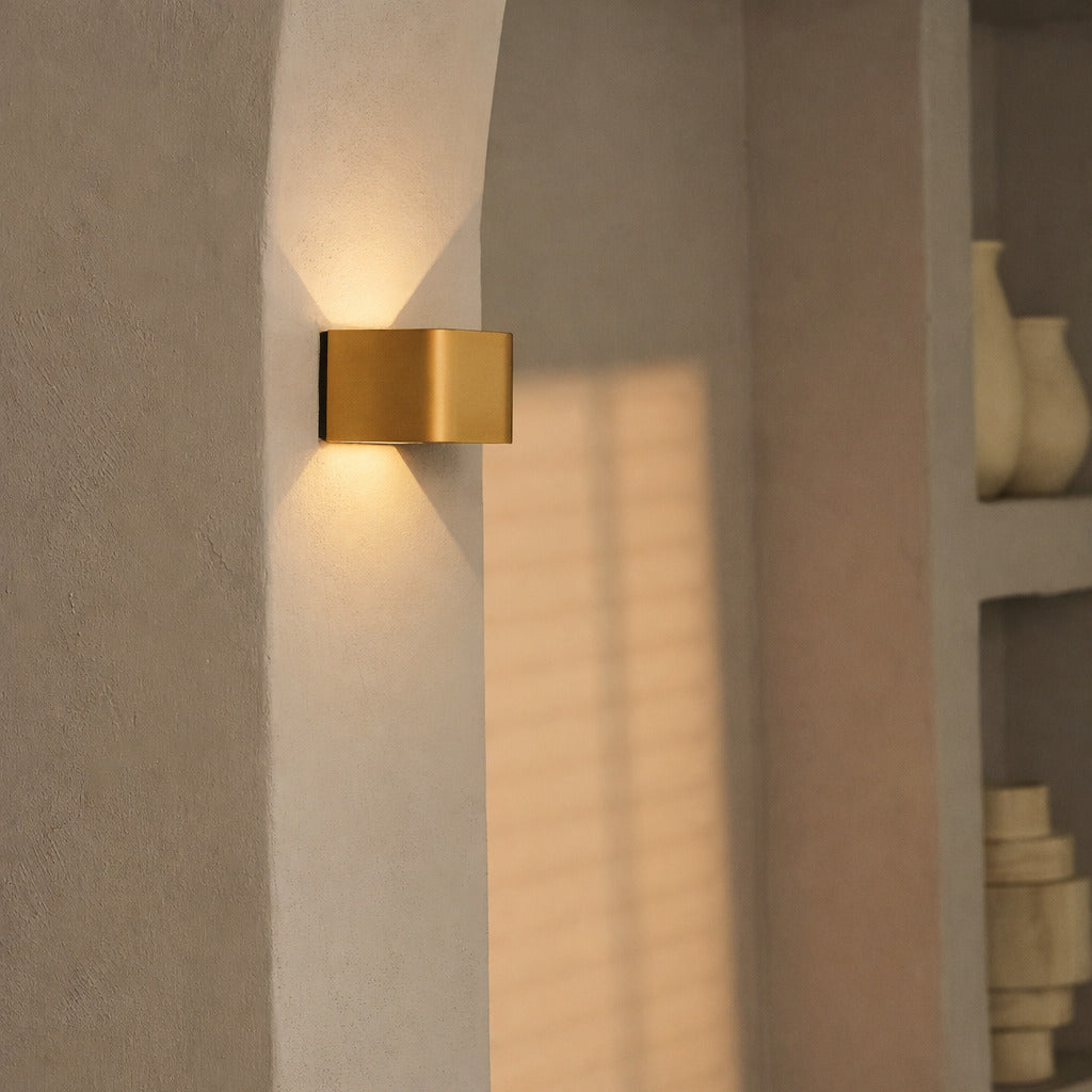 Tess Gold Rechargeable Wall Lamp | Motion sensor, 20 Light Modes & Remote Control-4