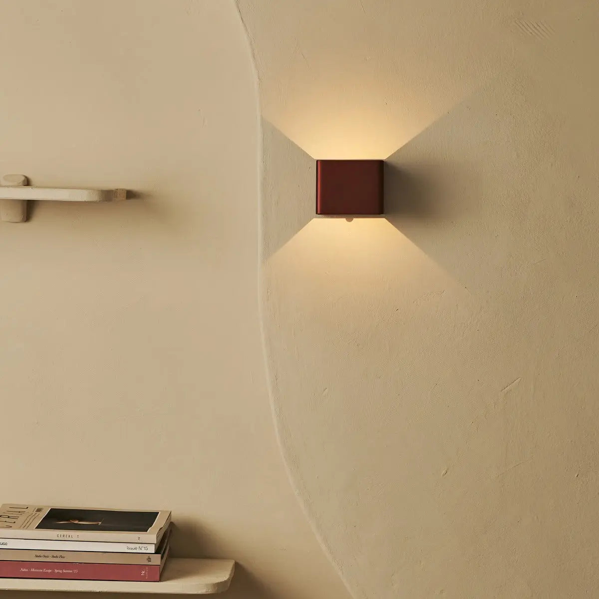 Tess Bronze Rechargeable Wall Lamp | Motion sensor, 20 Light Modes & Remote Control-2